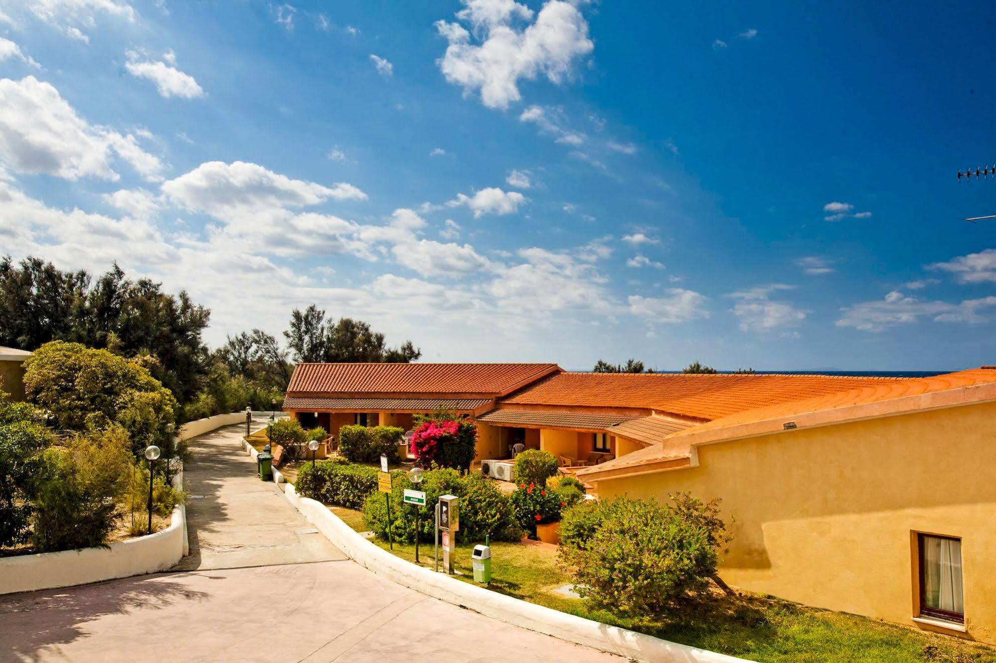 La Plage Noire Resort Marina di Sorso Exterior foto